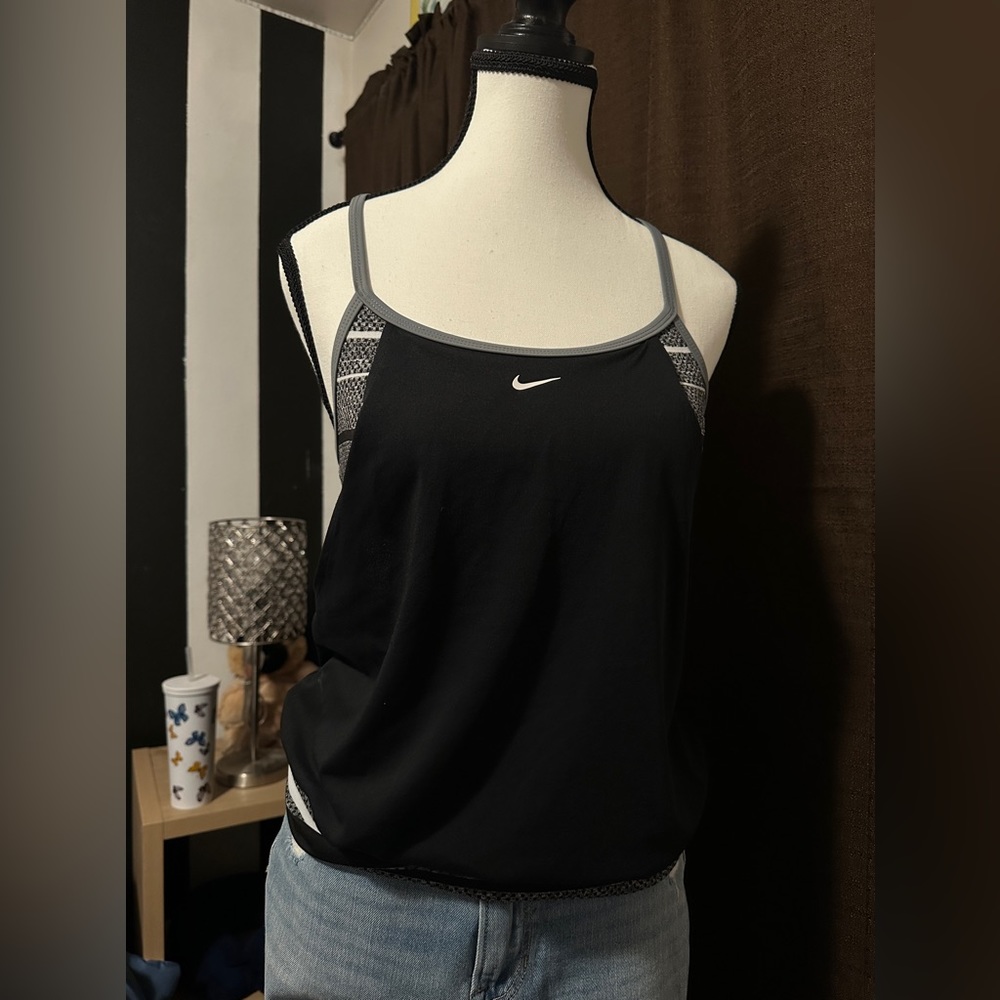 NIKE gym shirt